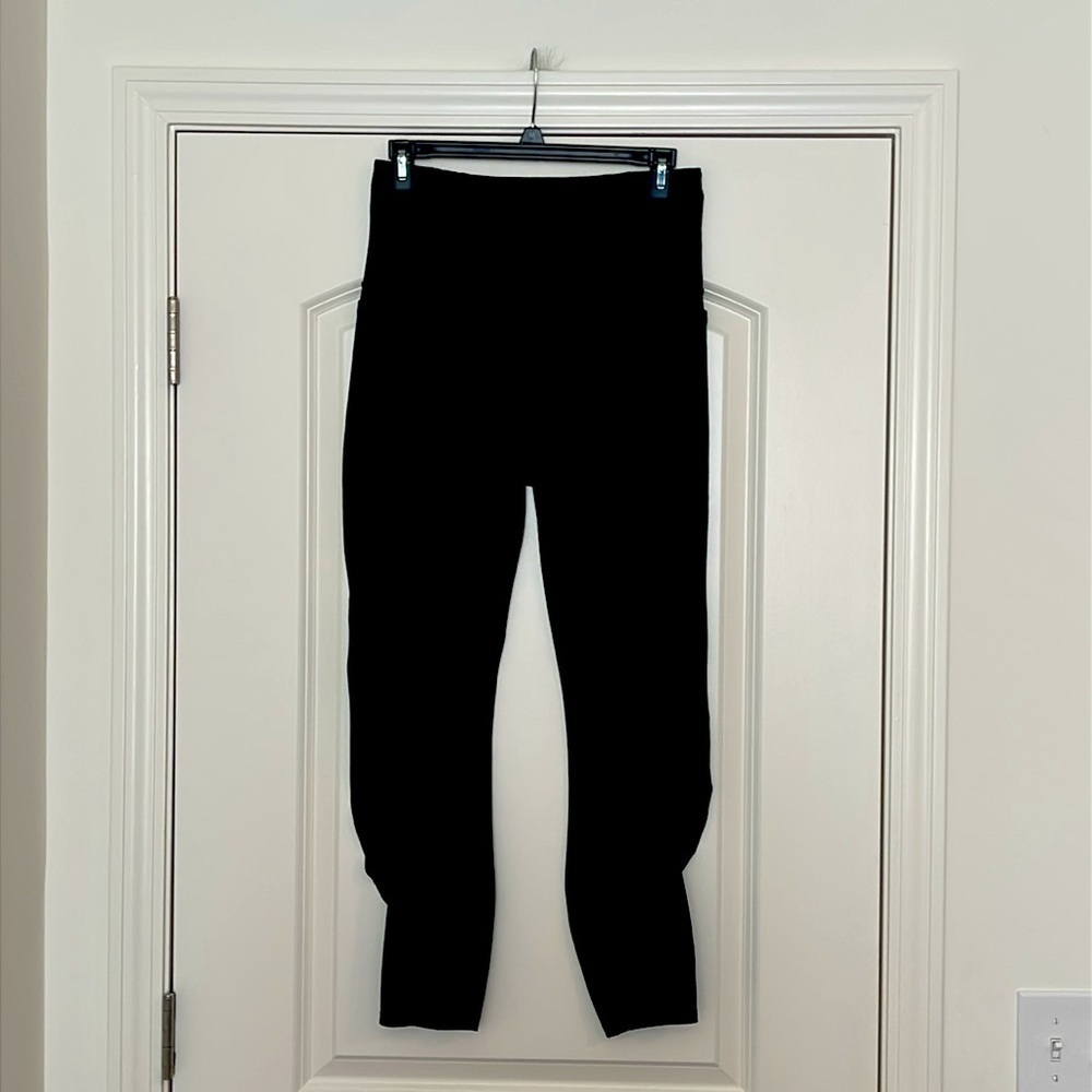 all in motion Black Ruched Yoga Athleisure Capri Leggings Size M